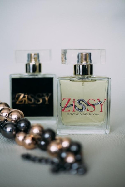 Feromonový parfém Zissy (1)